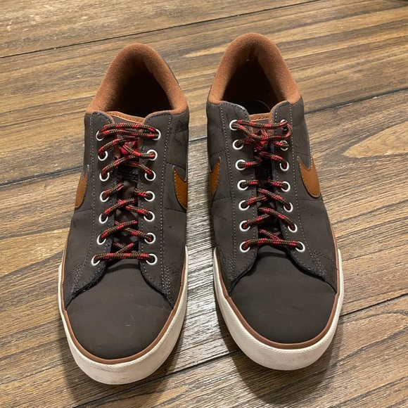 NIKE SWEET CLASSIC LEATHER WINTER CLASSIC 536942-200 BROWN SNEAKER SIZE 9.5 - Picture 5 of 11